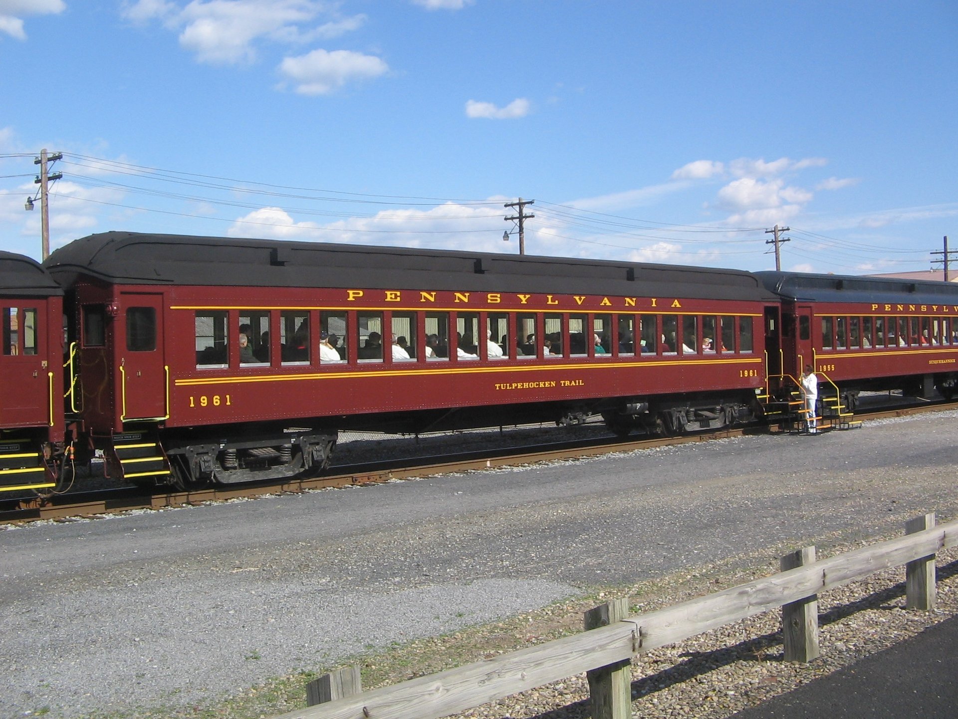 Pennsylvania_Railroad_Passenger_Car.JPG
