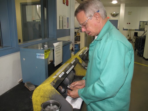 Philadelphia-Mint-Buffer-Polisher-Tom-Larizzio-Circulated-Die-Finish-510x382.jpg