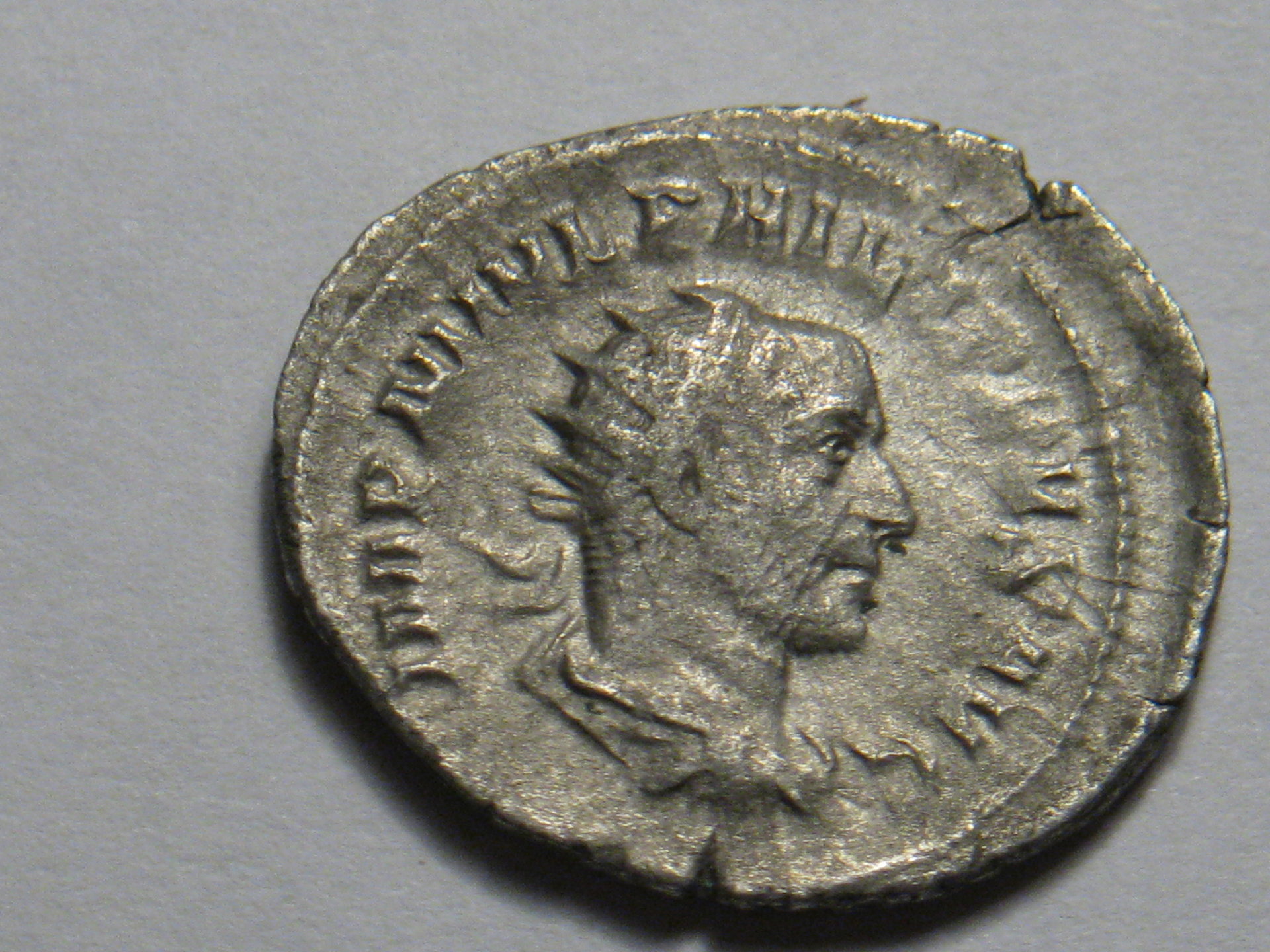 Phillip l (The Arab) Annon antoninanus 3.67gms 001.JPG