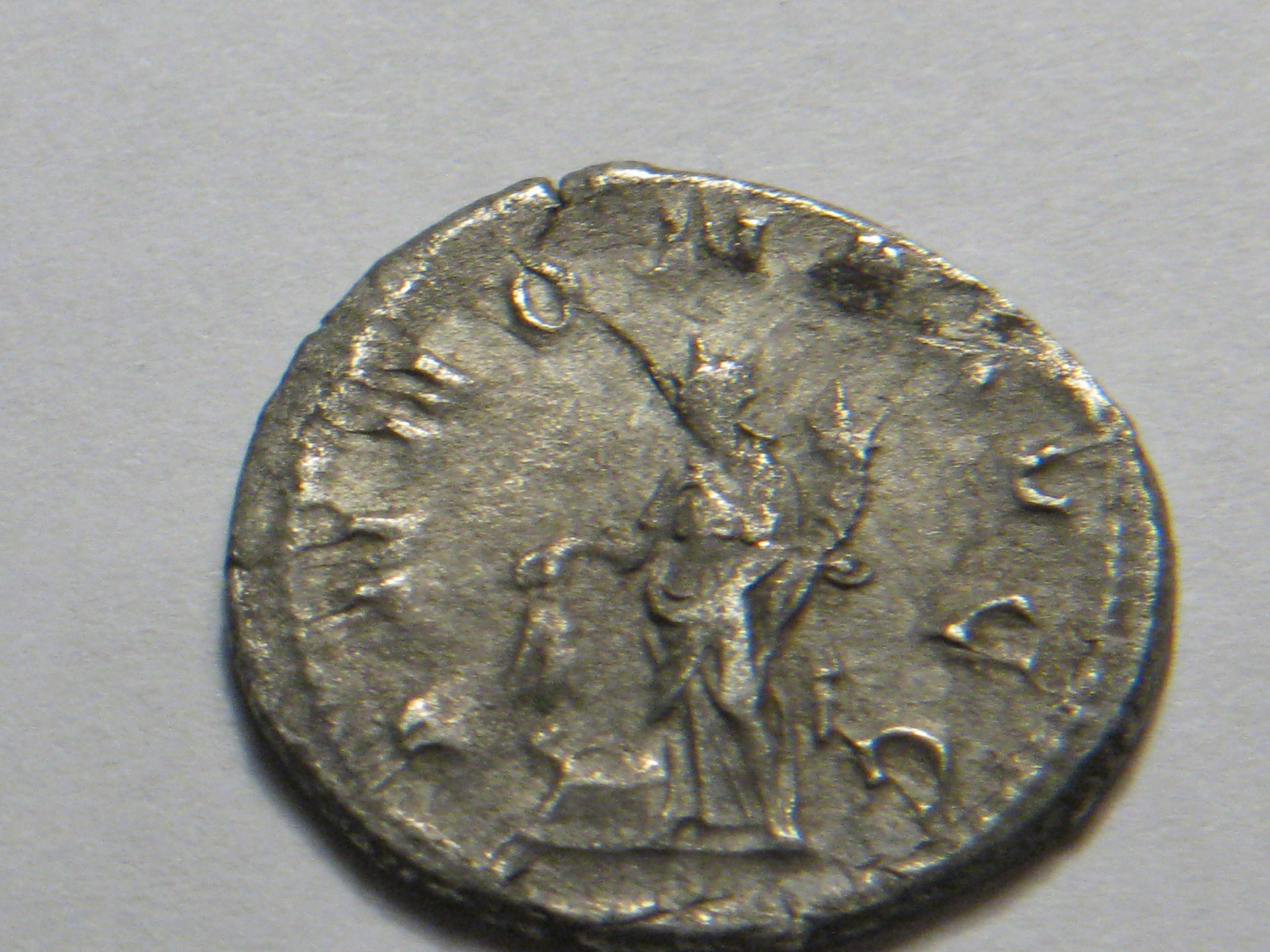 Phillip l (The Arab) Annon antoninanus 3.67gms 003.JPG