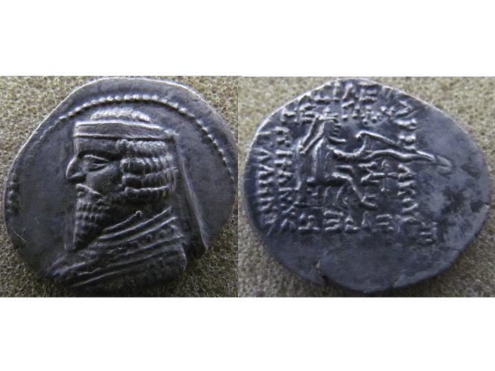 Phraates III court Rhagae.jpg