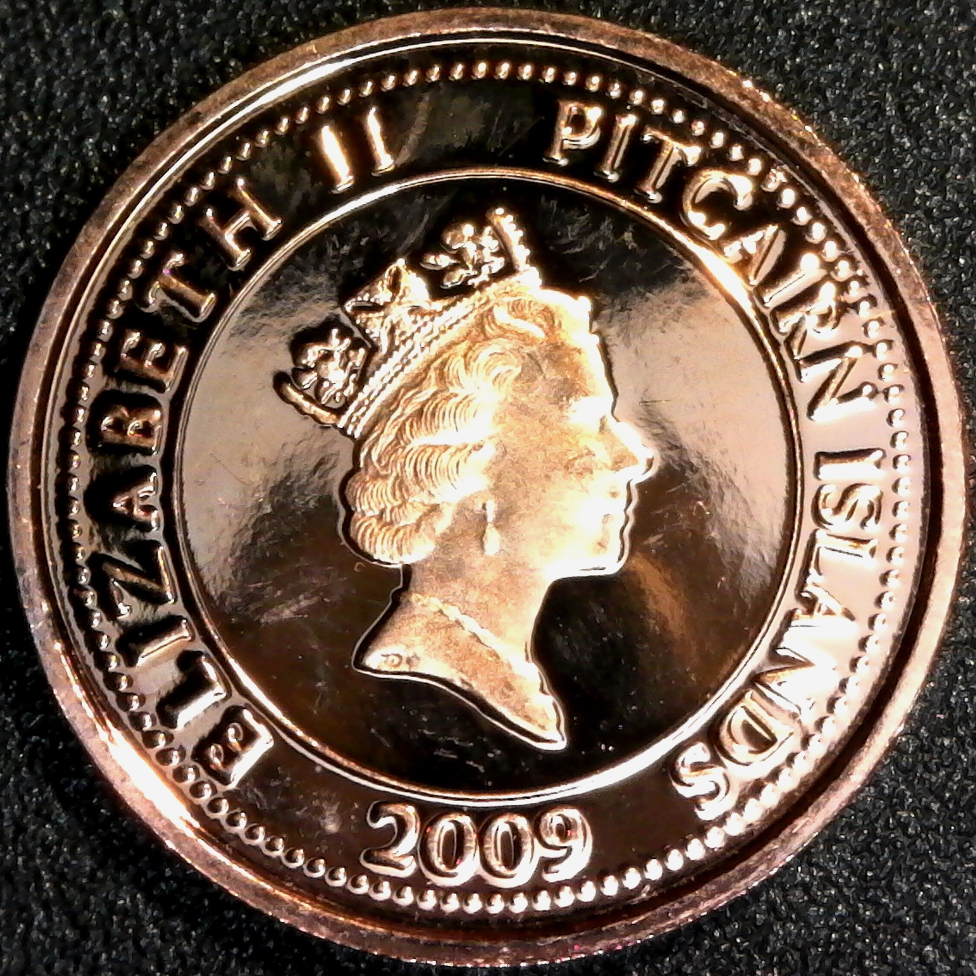 Pitcairn Islands 10 Cents 2009 obv.jpg