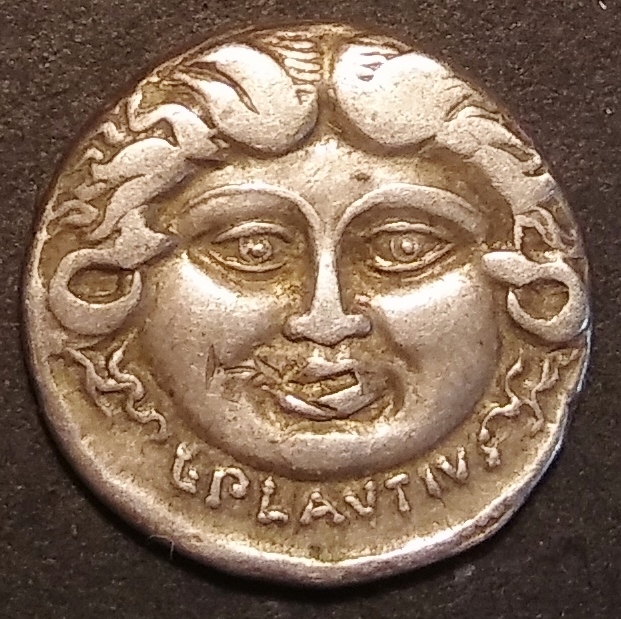 Plautius Plancus-Medusa denarius Obv. 3.jpg