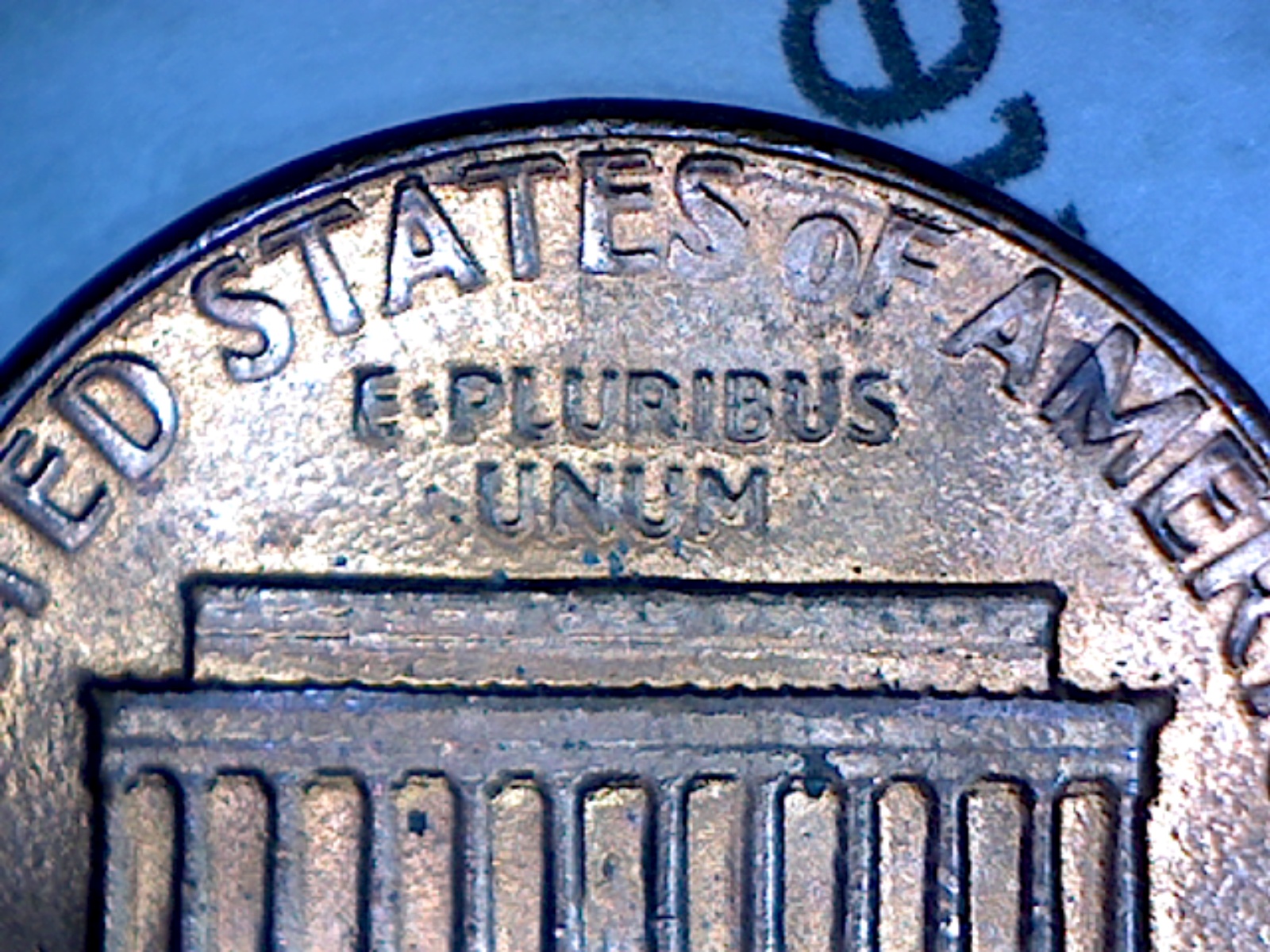 pluribus1.jpg