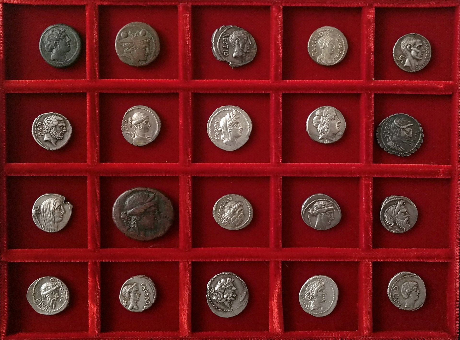 POCKETS 1.jpg
