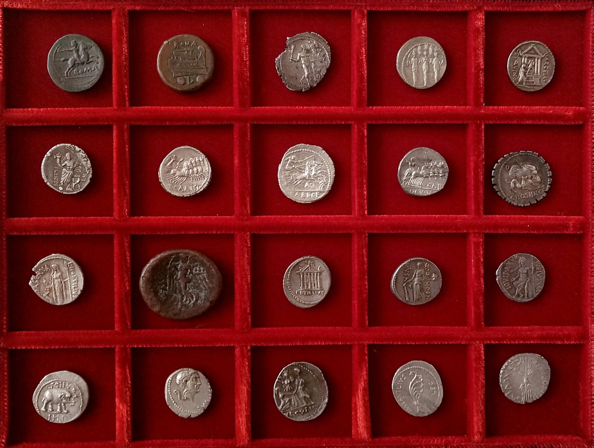 POCKETS 2.jpg