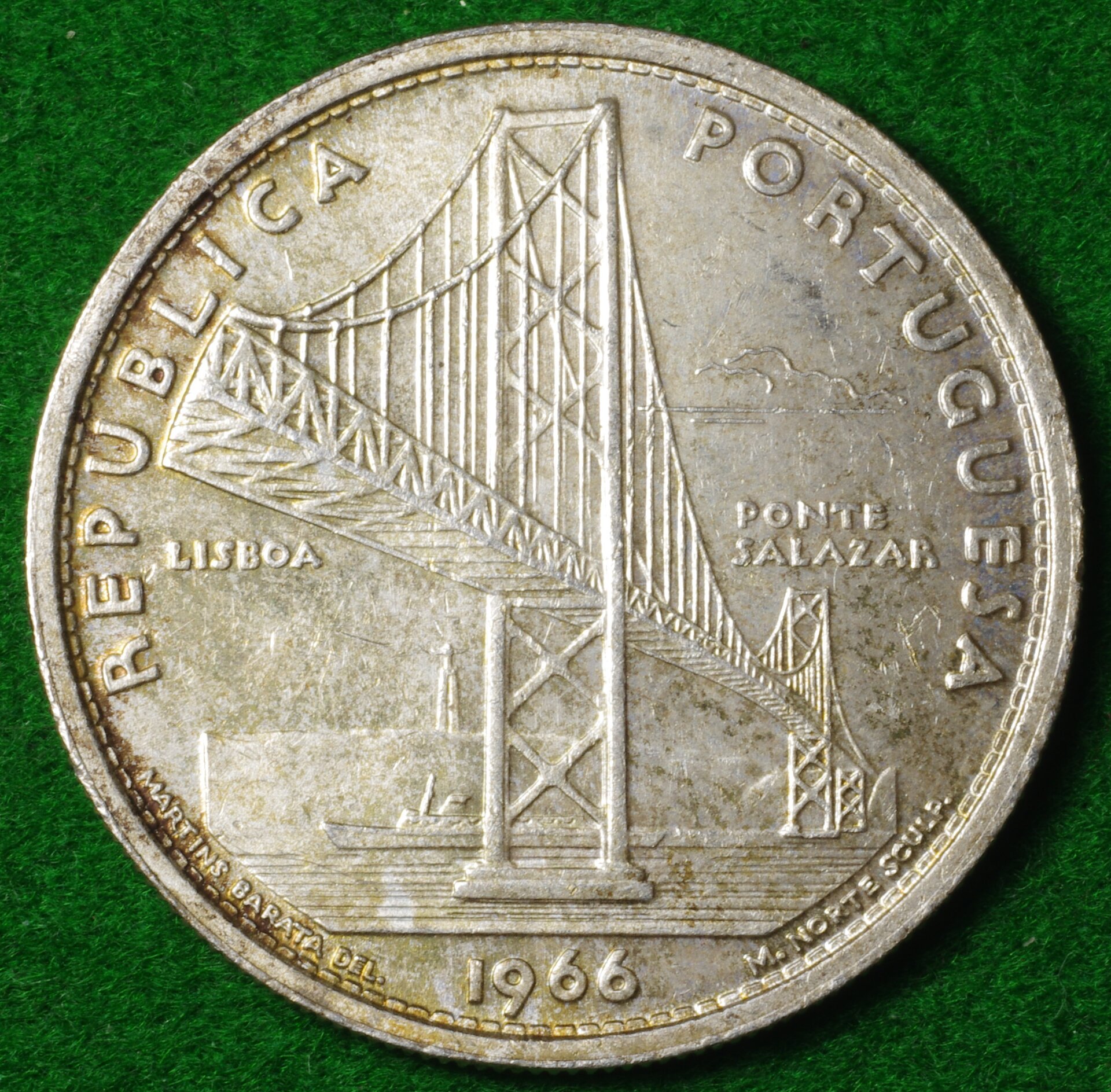 Portugal 20Es 1966 1.JPG