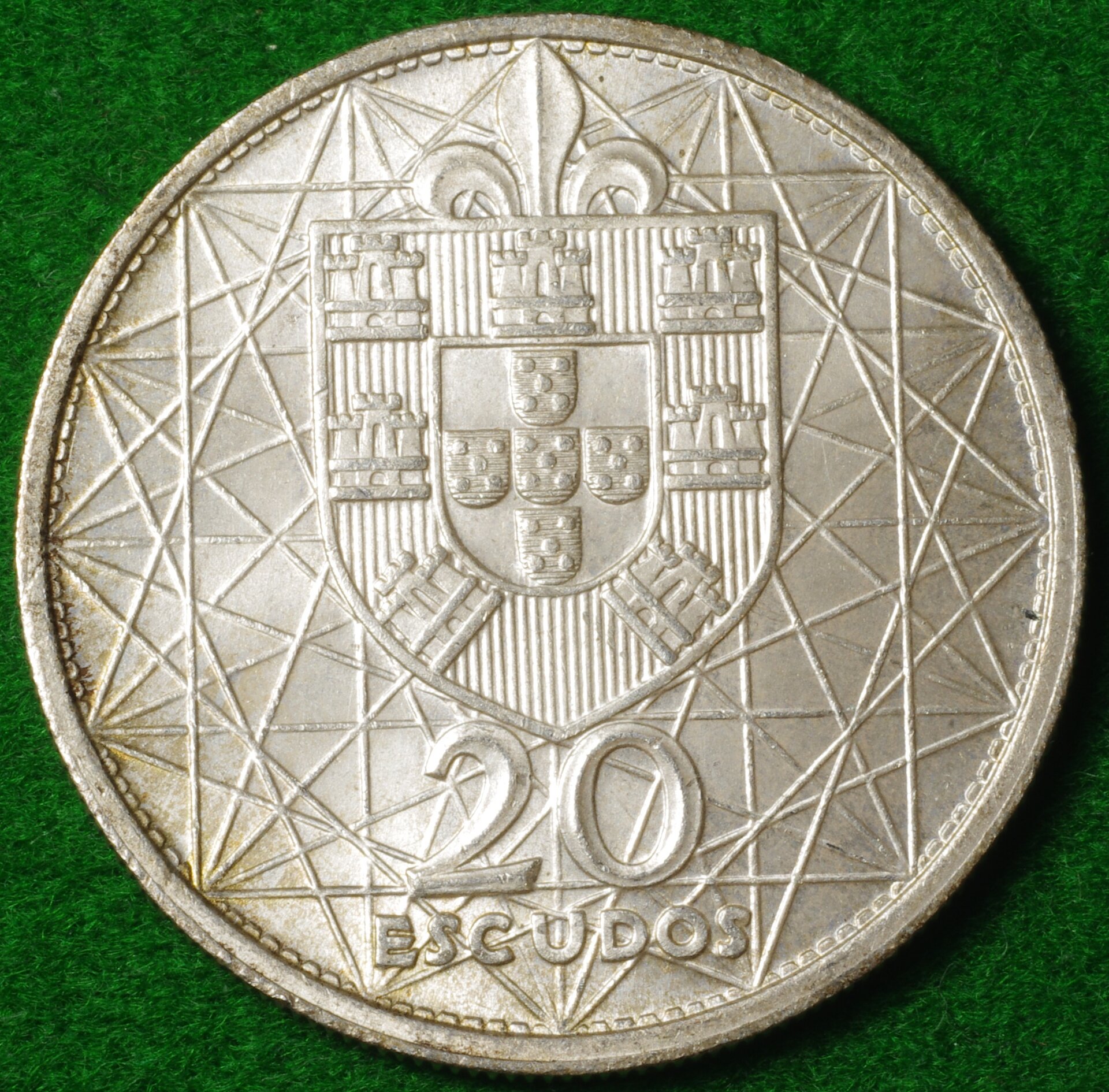 Portugal 20Es 1966 2.JPG