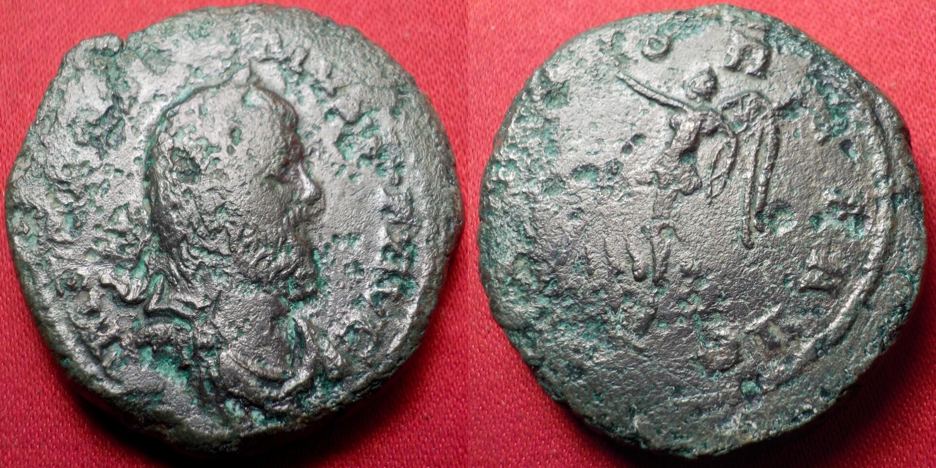 Postumus (260-269) - AE Sestertius - 31mm, 23.3g. 261 AD VICTORIA AVG RIC 170.jpg