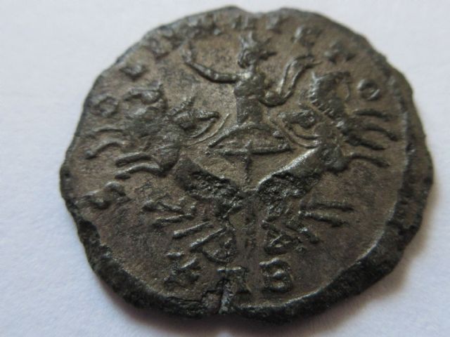 probus reverse, rearing horses sol and quadriga.JPG