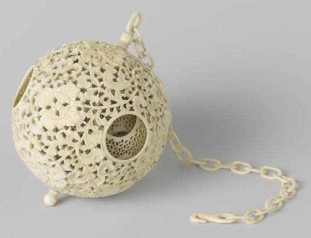 puzzle ball ivory chinese.jpg