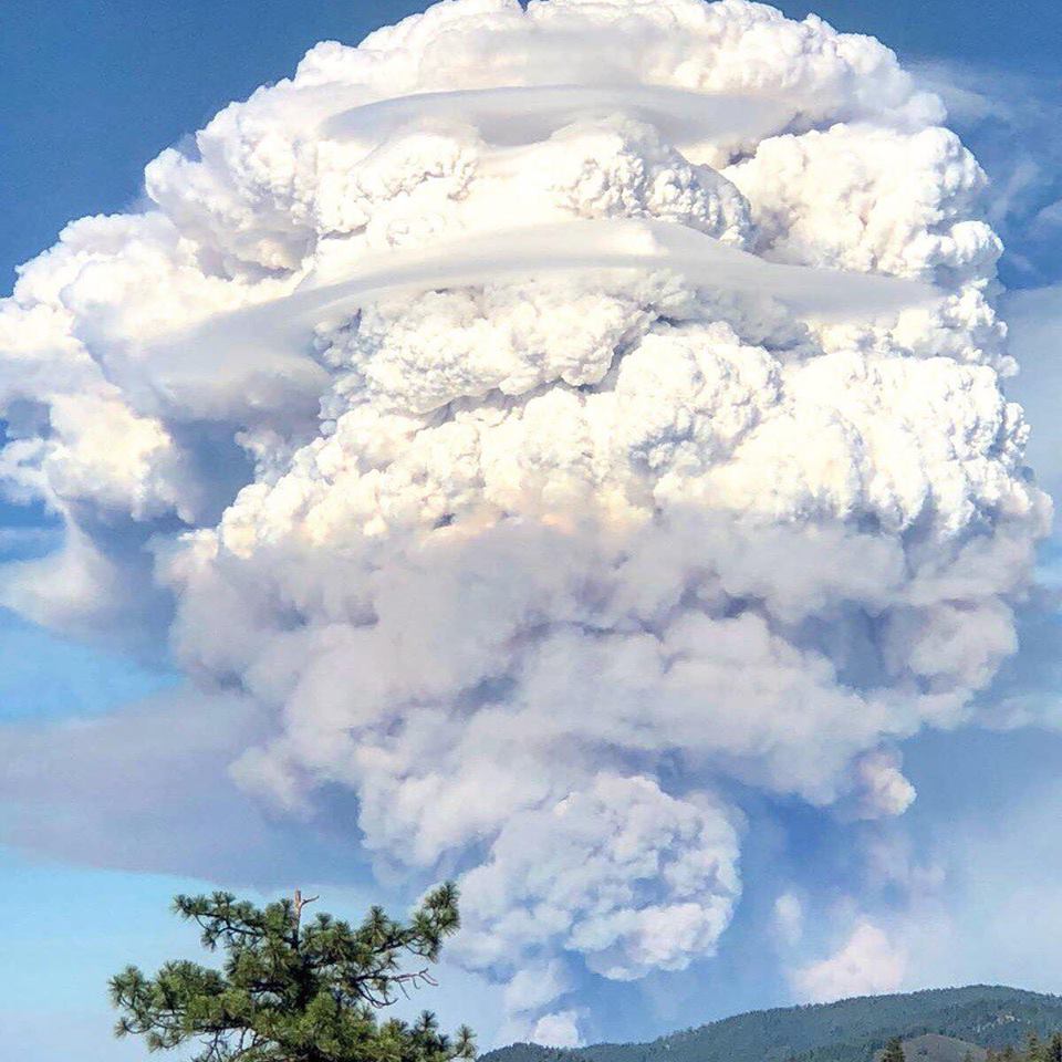 pyrocumulous-cloud-carr-fire.jpg