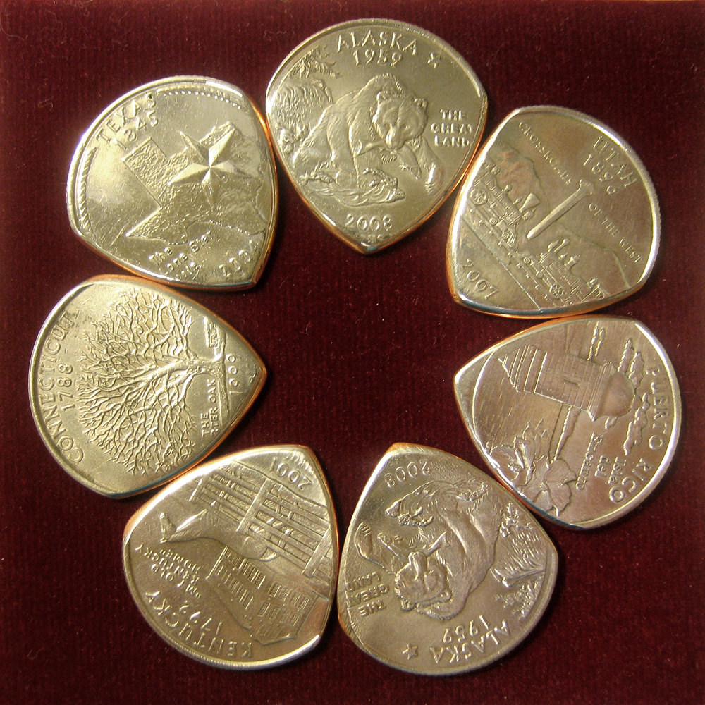 Quarter-Guitar-Picks.jpg