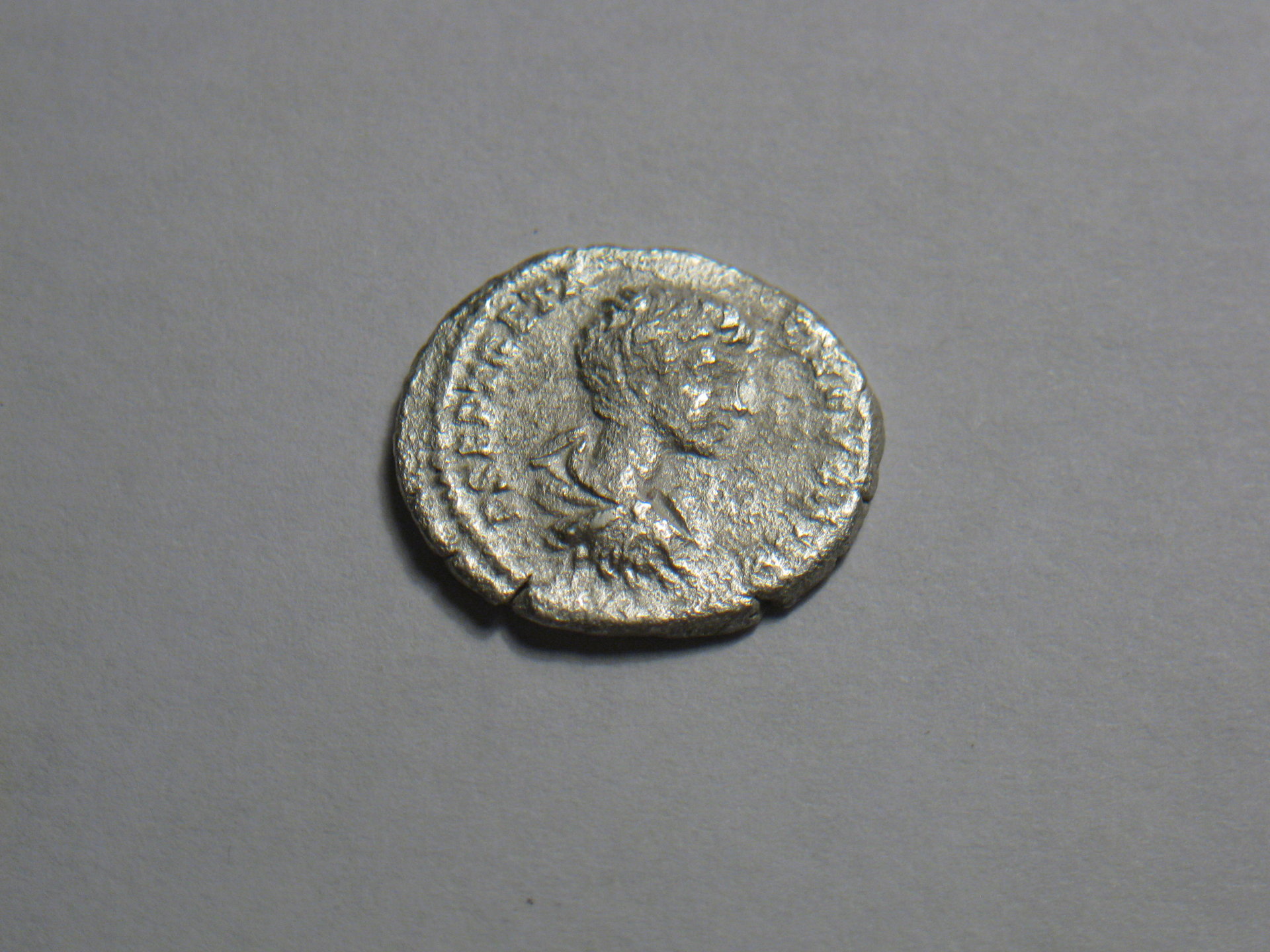 Quintillus antoninanus Geta denarius 008.JPG