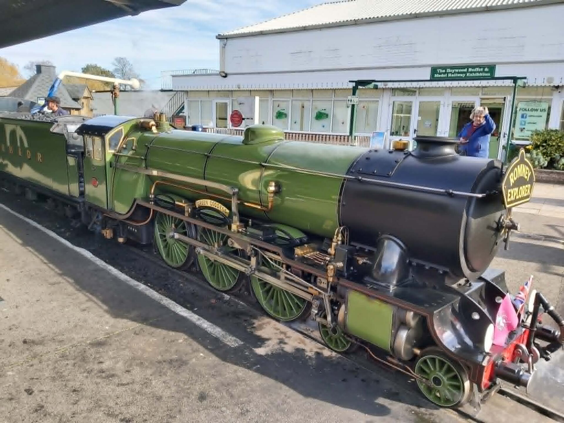 RHDR4.jpeg