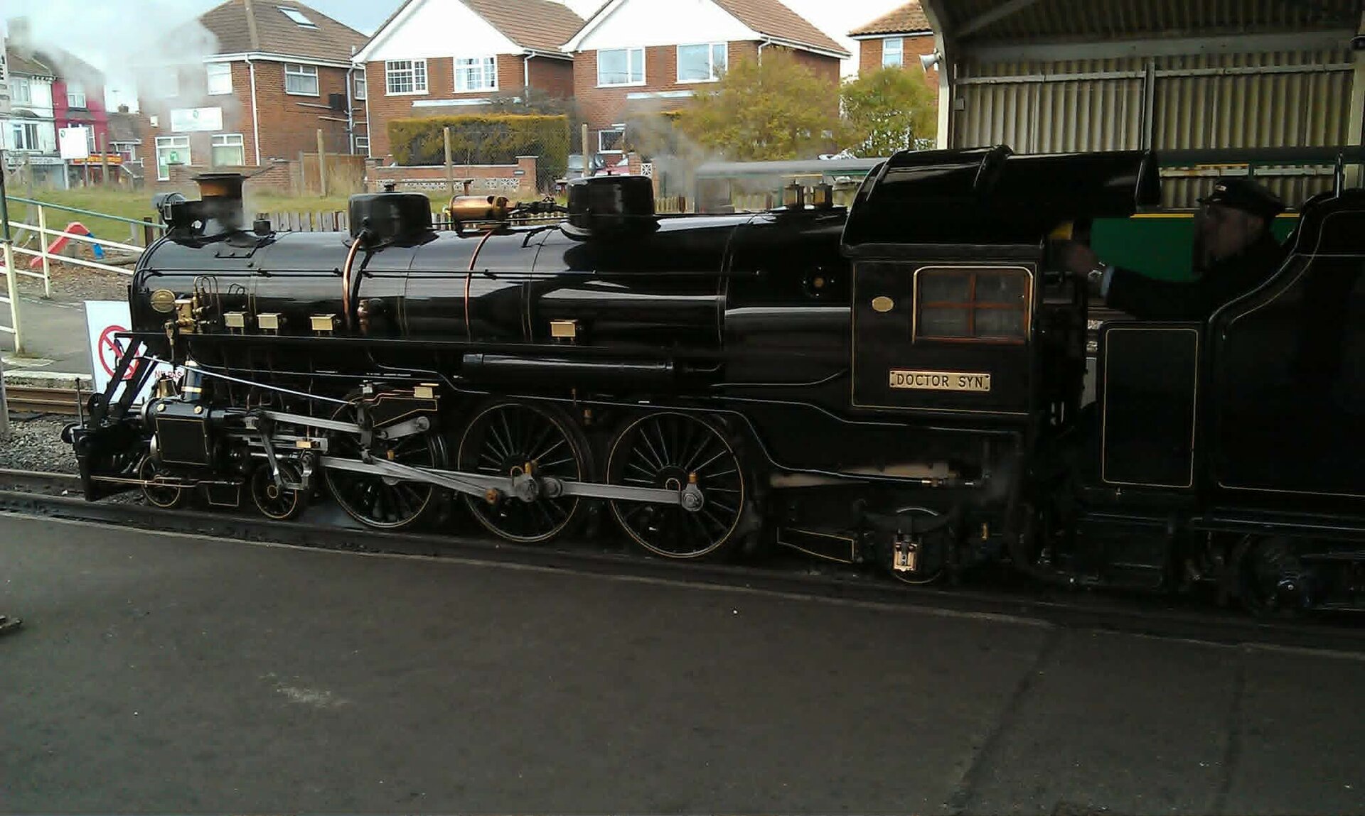 RHDR5.jpeg