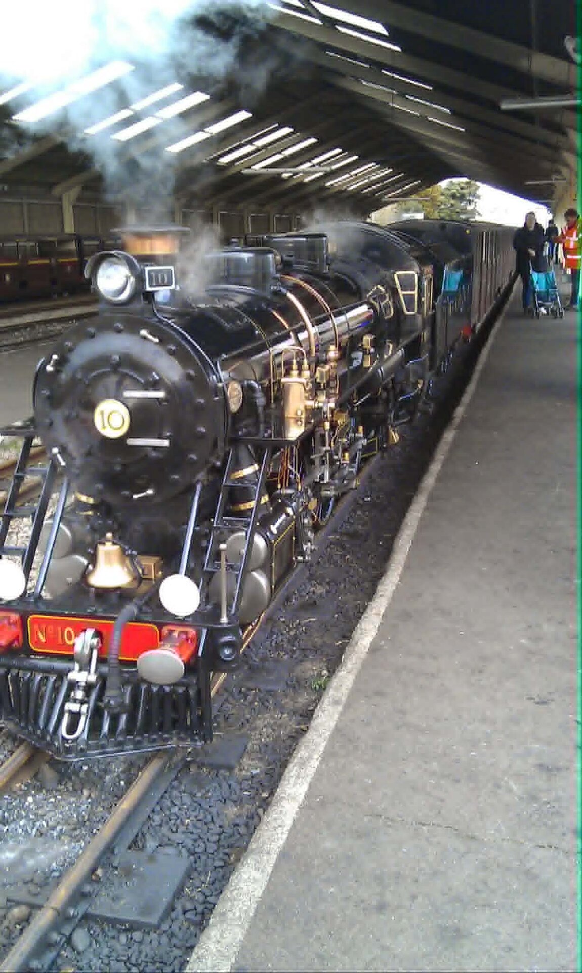 RHDR6.jpeg