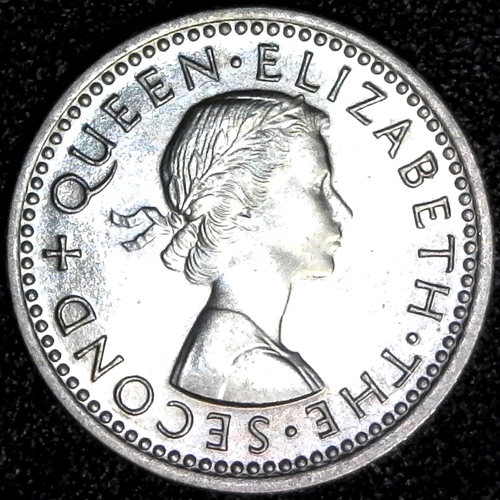 Rhodesia and Nyasaland 3 Pence 1957 obv.jpg