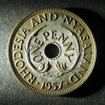 Rhodesia and Nyasaland Penny obverse 1957.JPG