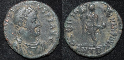 RI Arcadius AE2 383-408 CE Emp stdg Standard and Globe.jpg