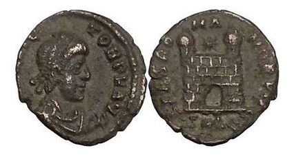 RI Flavius Victor 384-388 CE AE4 14mm 1-8g Aquileia Camp Gate Star SMAQS RIC IX 55b-2 LRBC1104.JPG