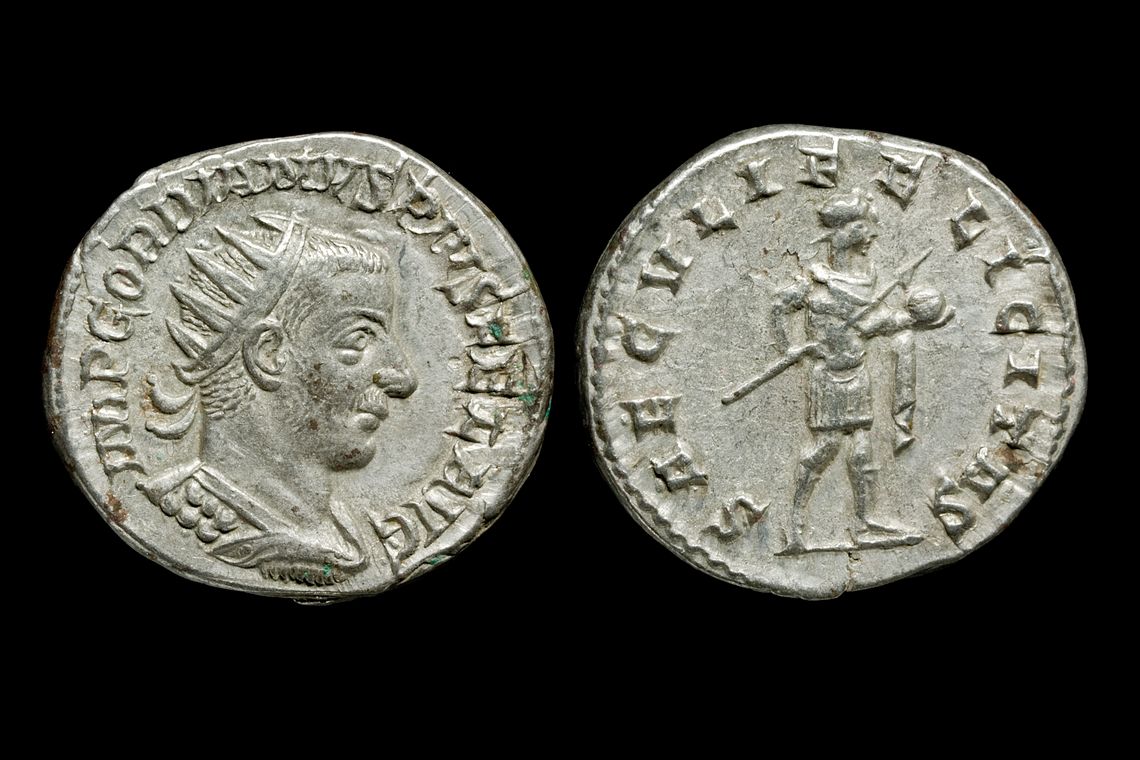 ro0560bb2093.jpg
