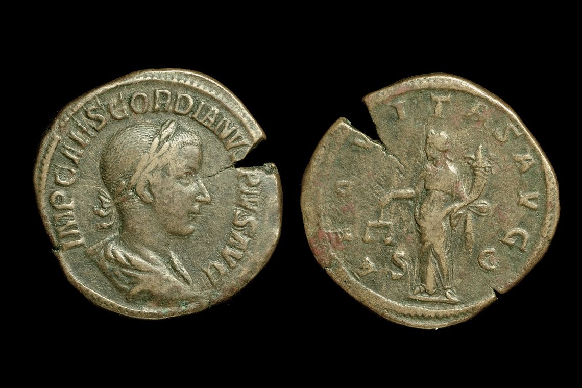 ro0650bb0185.jpg