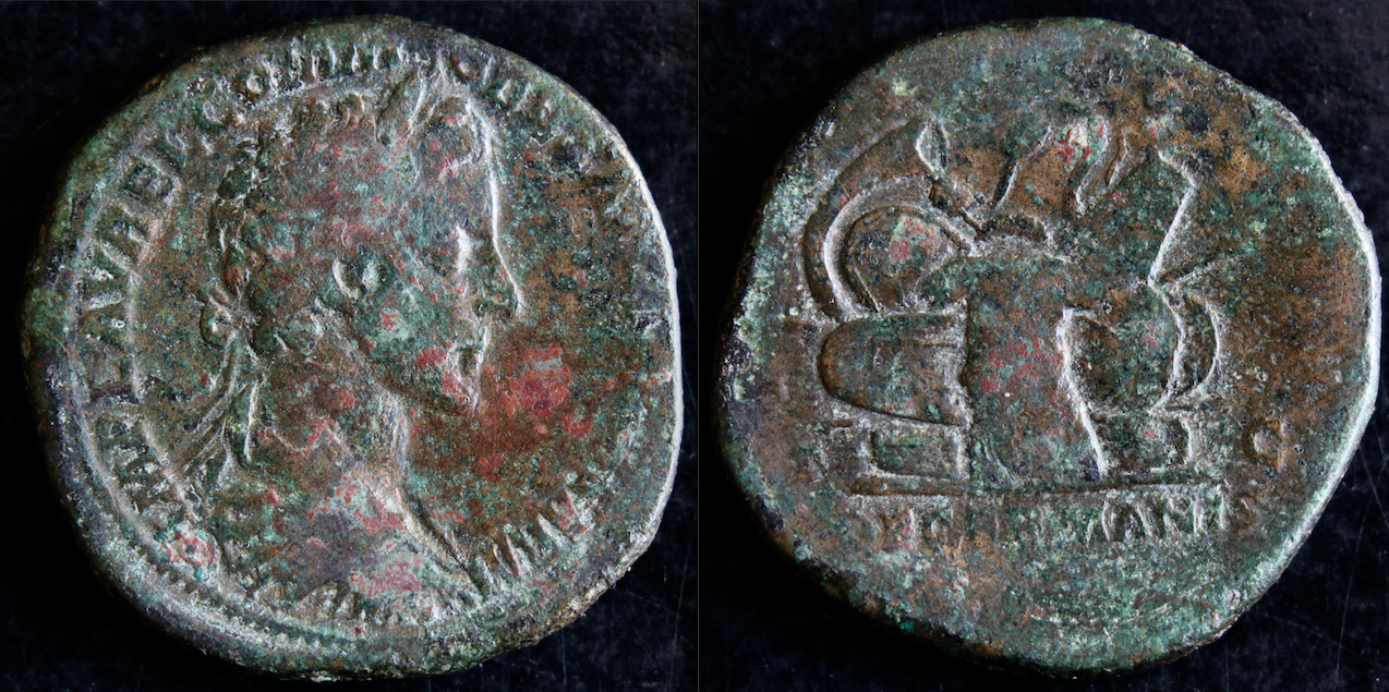 Rom – Commodus, sesterz, de germanis.png