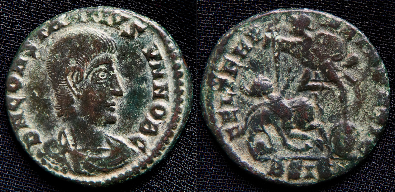 Rom – Constantius Gallus, AE 3, Reitersturz, Siscia.png