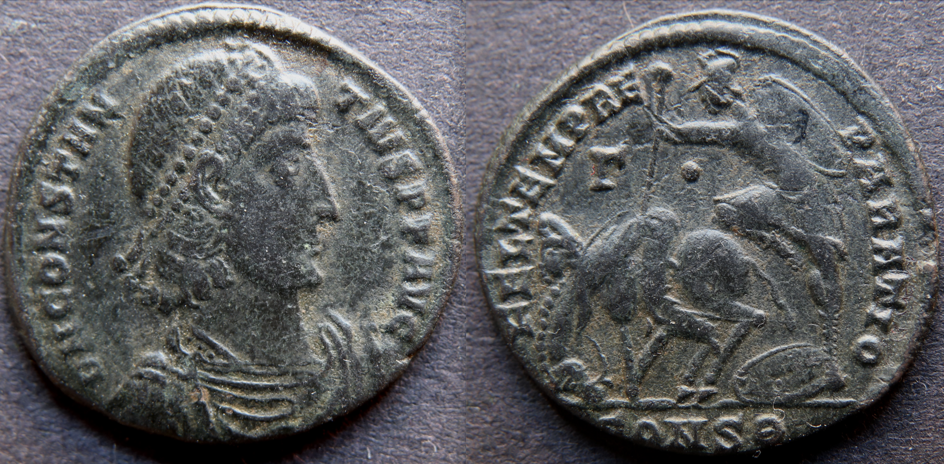 Rom – Constantius II, FEL TEMP REPARATIO, Reitersturz, Konstantinopel.png