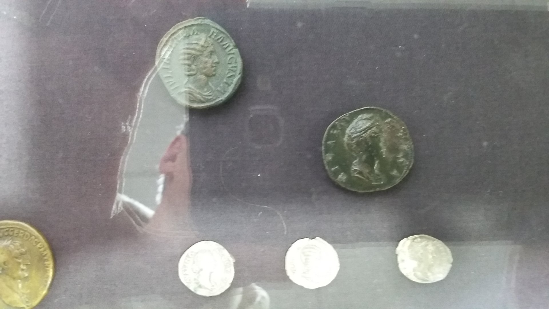 Roman 4.jpg