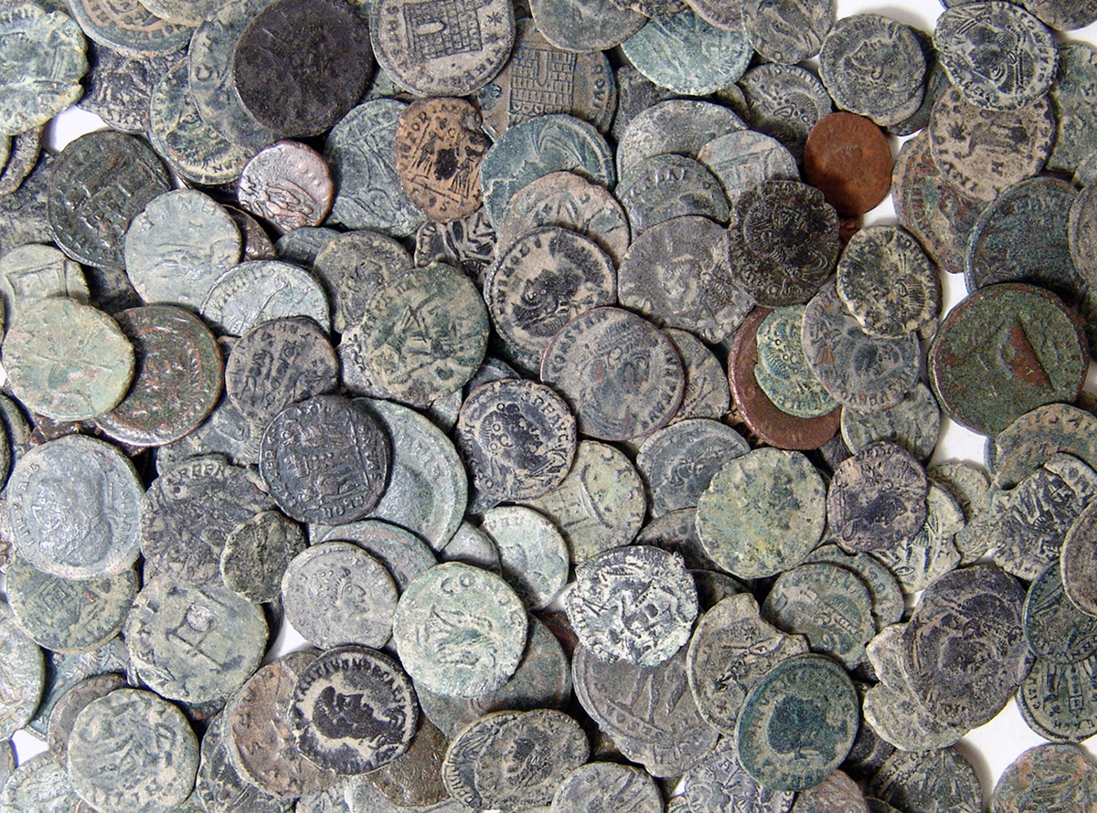 Roman-coins-group-CR2588G1.jpg