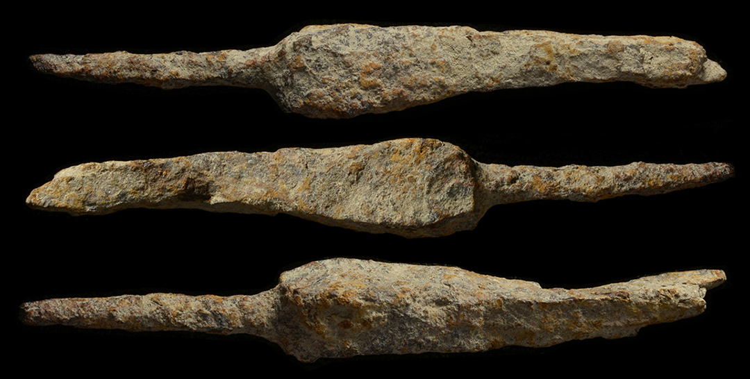 roman-iron-arrowhead-wp2199.jpg