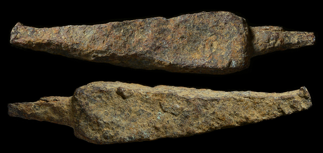 roman-iron-arrowhead-wp2200.jpg