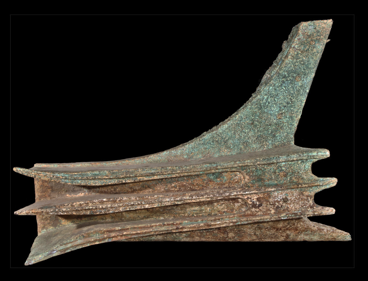 Roman naval ram 2.jpg