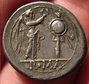 Roman Republic Anonymous AR Victoriatus b.jpg