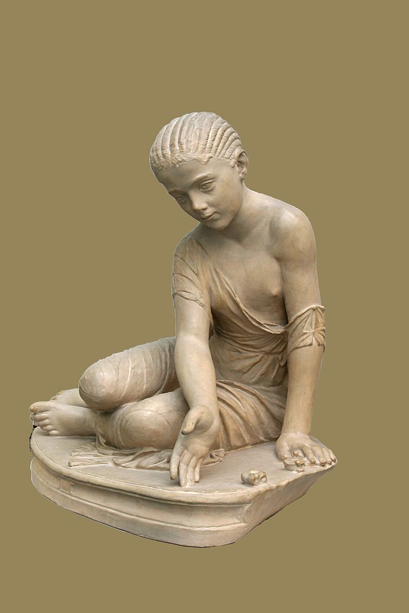 Roman_statue_of_girl_playing_astragaloi wiki.jpg