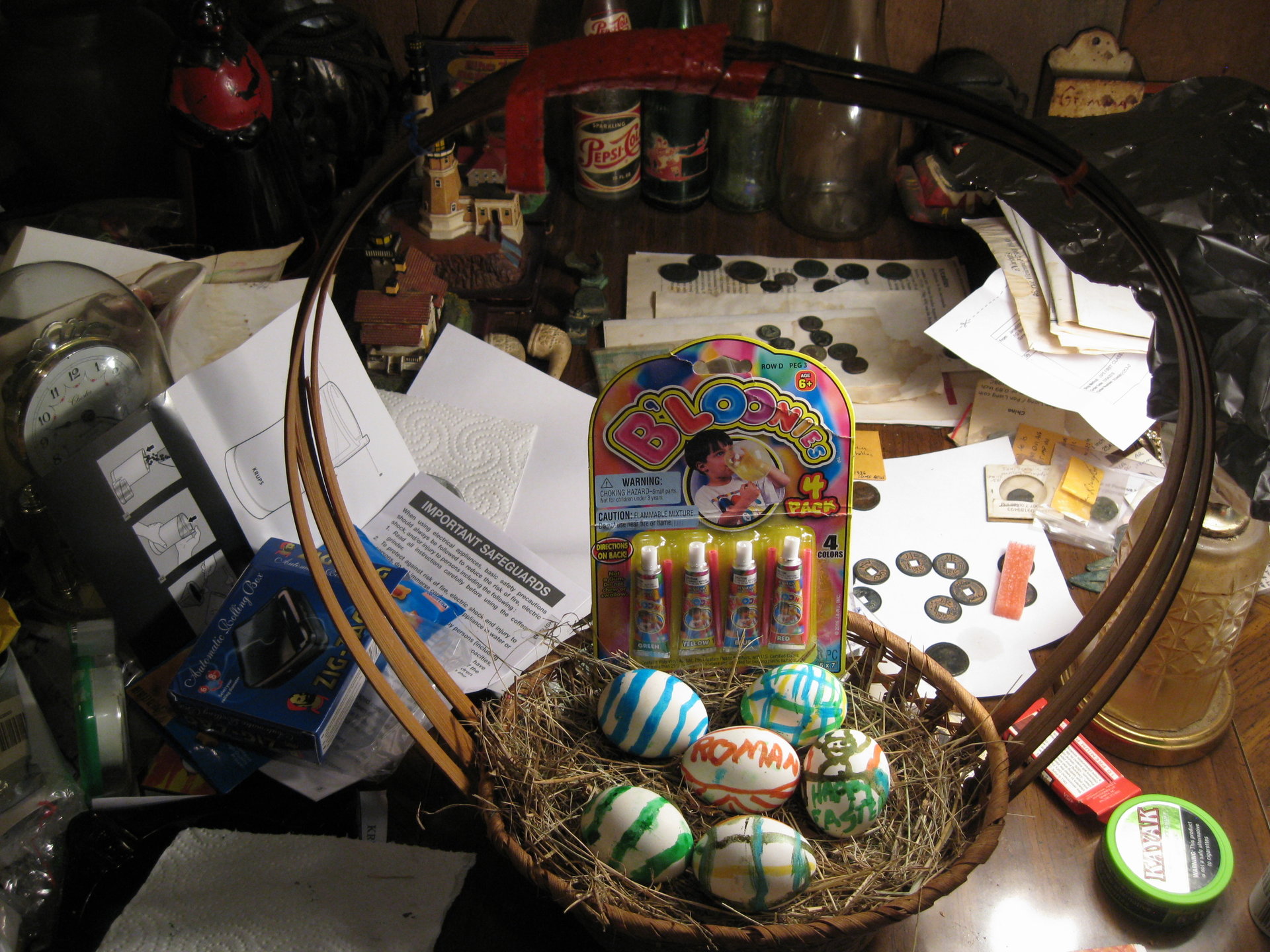 Roman's easter stuff 002.JPG