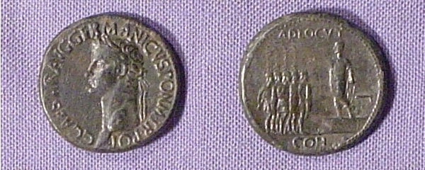 Rome_Caligula_sest_both.jpg