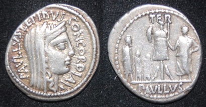 RR Aemilius Lepidus Paullus 62 BCE Concordia Perseus Macedon captive Sear 366 Craw 415-1.jpg