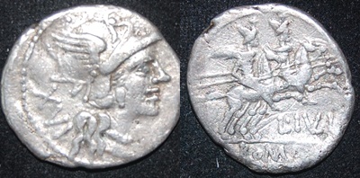 RR L Julius 141 BCE Roma XVI Diascuri Gallop S 100 Cr 224-1.jpg