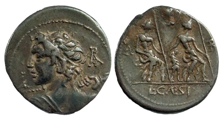 RR Lcaesius400.jpg
