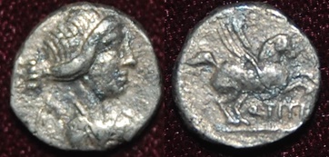 RR Q Titius AR Quinarius 90 BCE VF Sear 240 Obv-Rev.jpg
