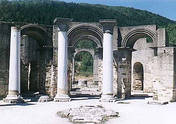 ruins.jpg