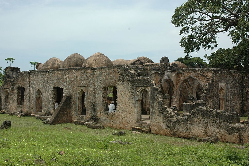 Ruins_of_Kilwa_Kisiwani_and_Ruins_of_Songo_Mnara-108279.jpg