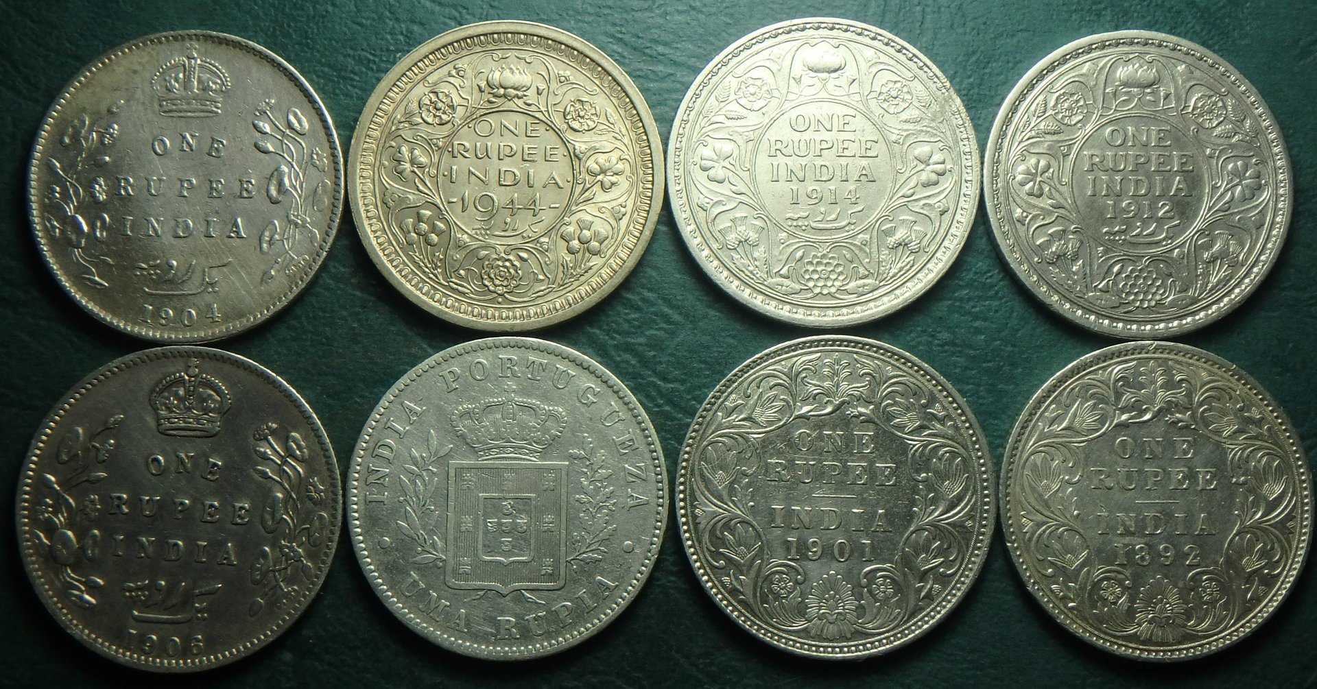 Rupees rev.JPG