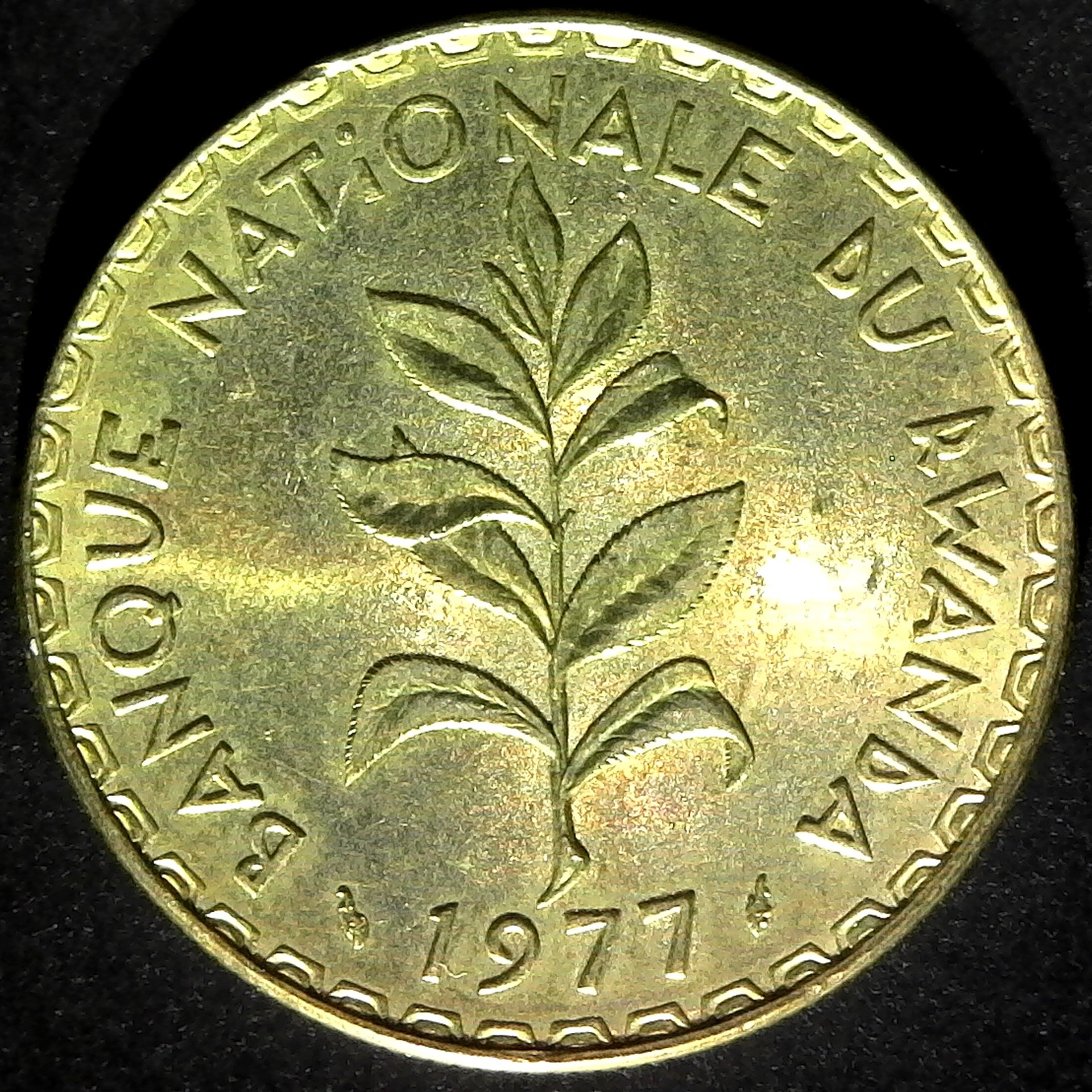 Rwanda 50 francs 1977 rev.jpg
