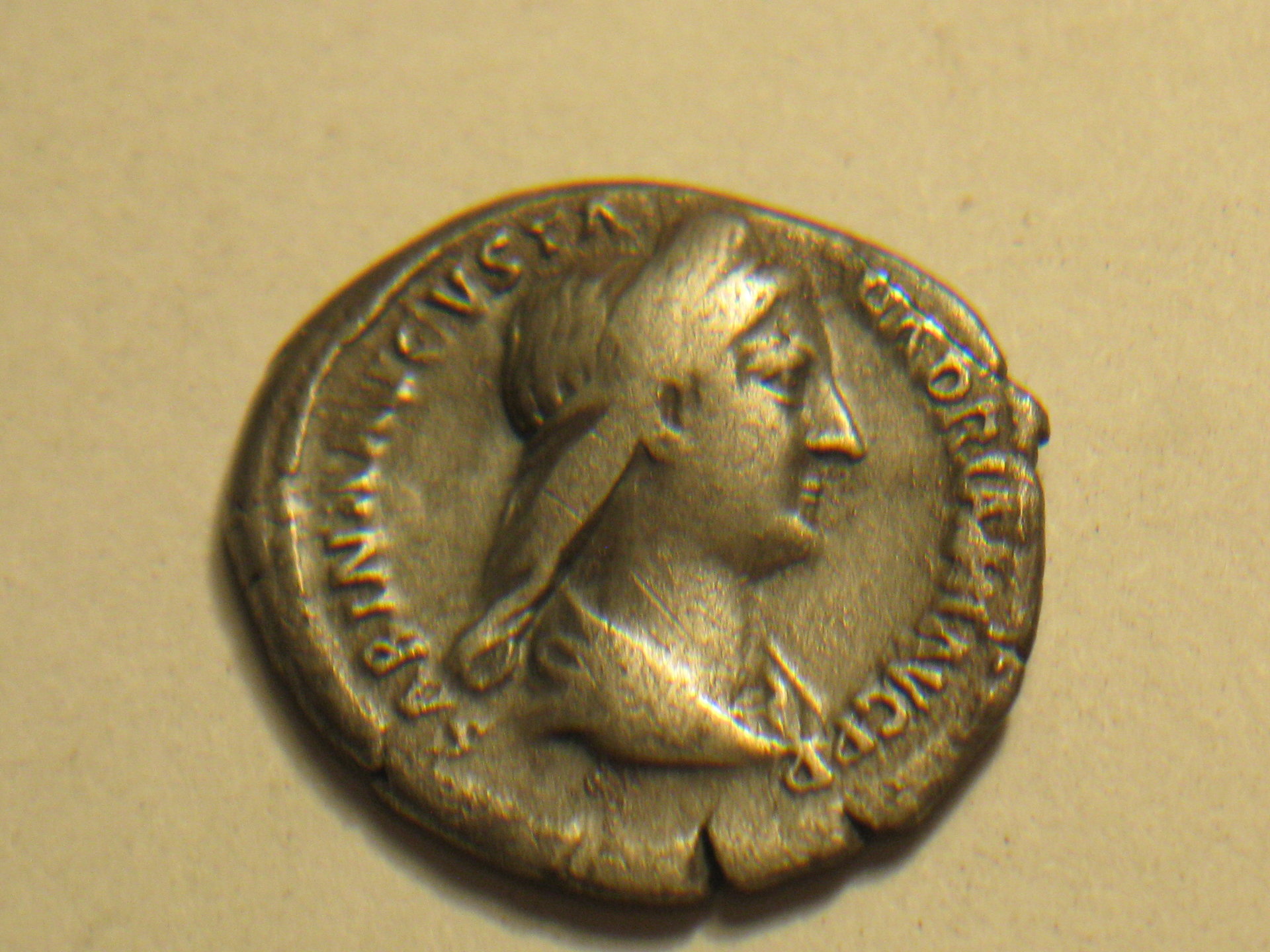 Sabina denarius 002.JPG