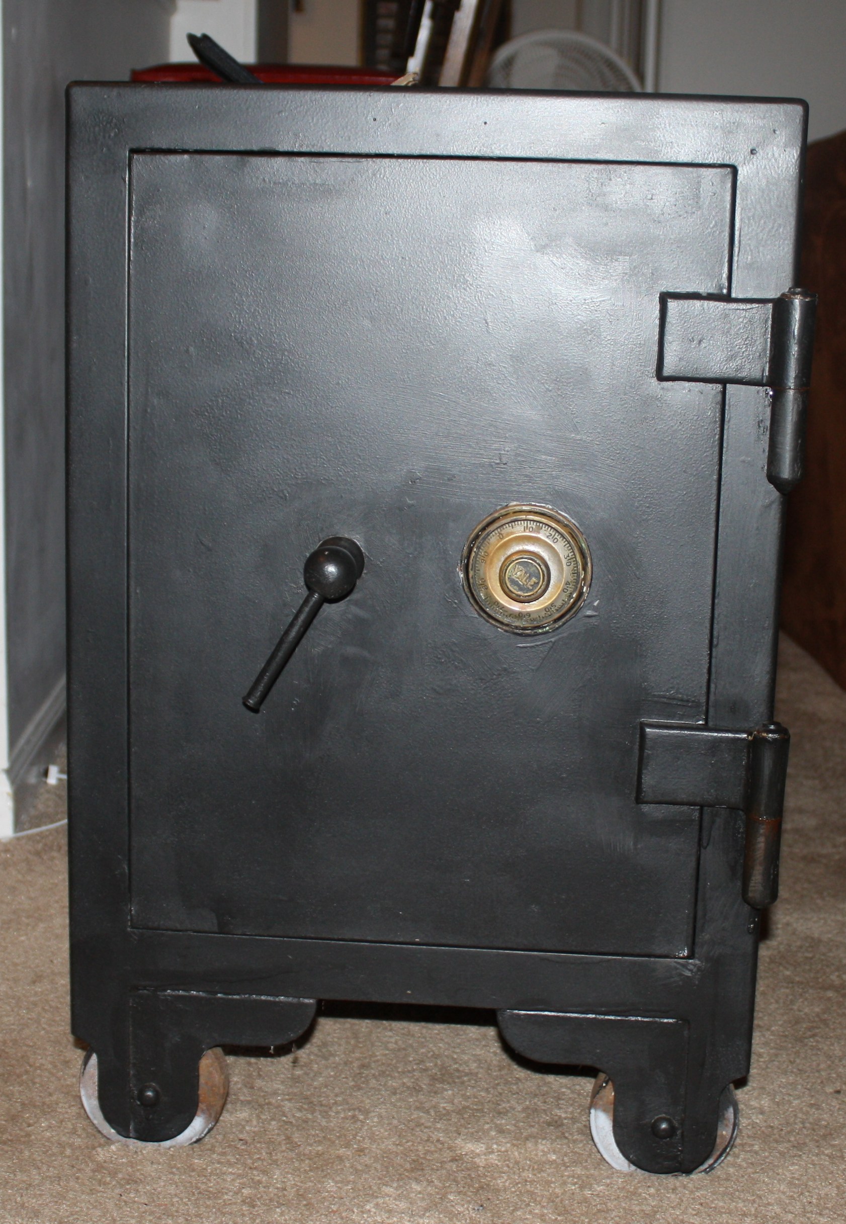 safe1.jpg