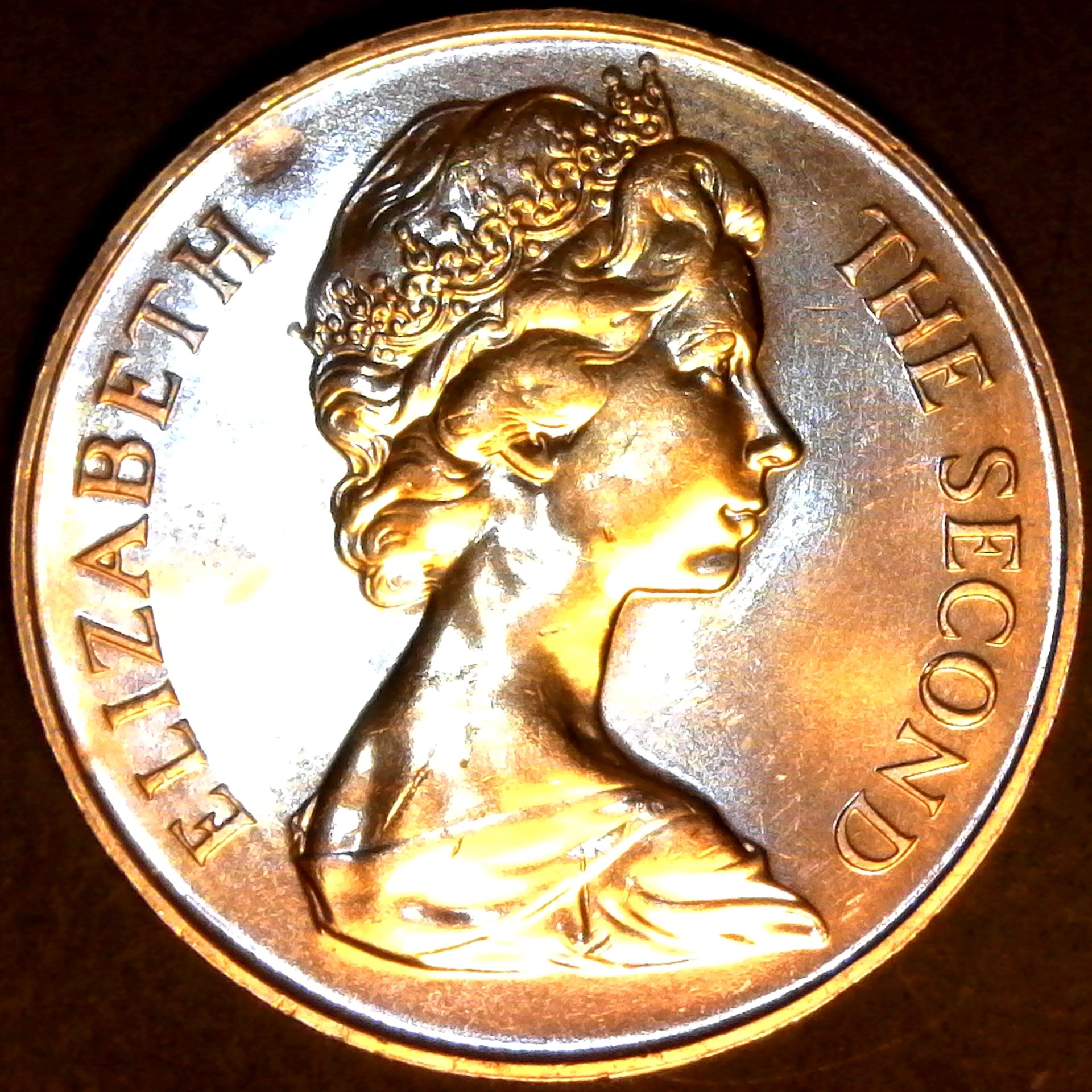 Saint Helena 25 Pence 1973 obv.jpg